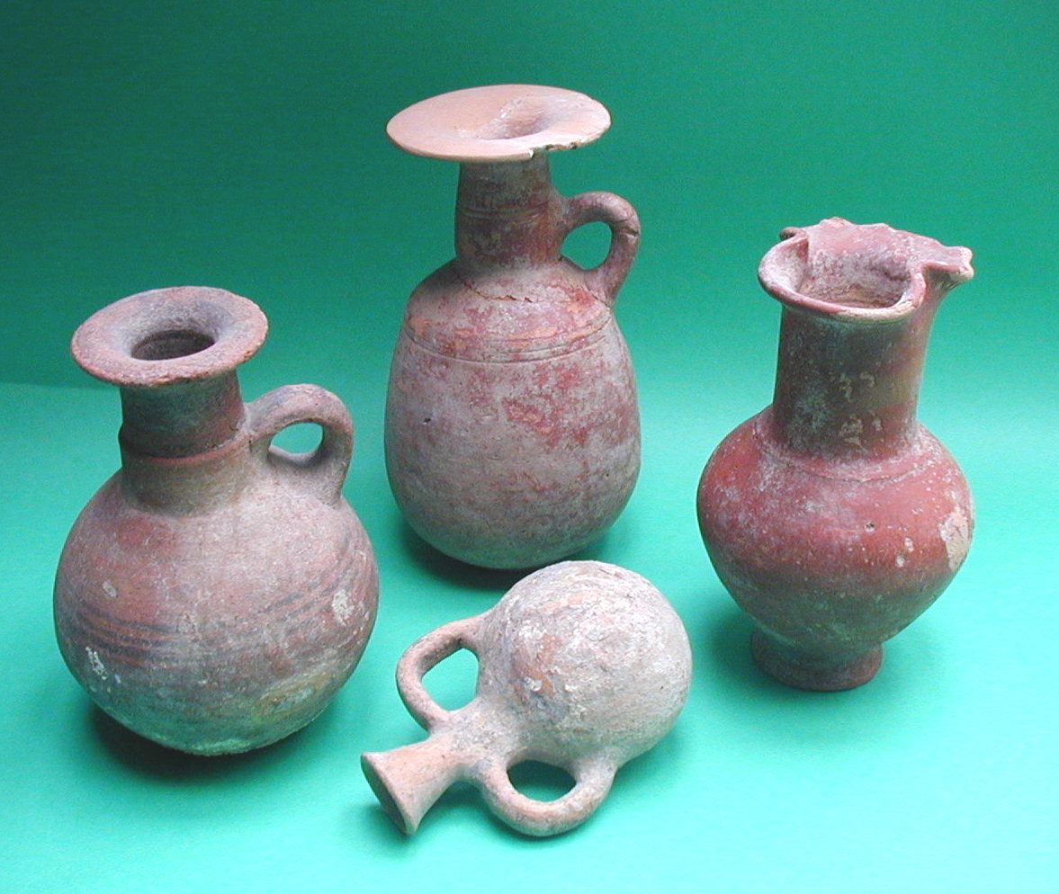 Artifacts from the Cemetery at Achzib Courtesy of the Israel Antiquities Authority