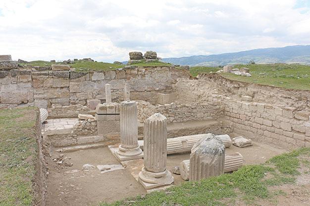 Ongoing excavations in the ancient city of Tripoli have unearthed a 2000 year-old market place indicating that the city was a significant center of trade in the past